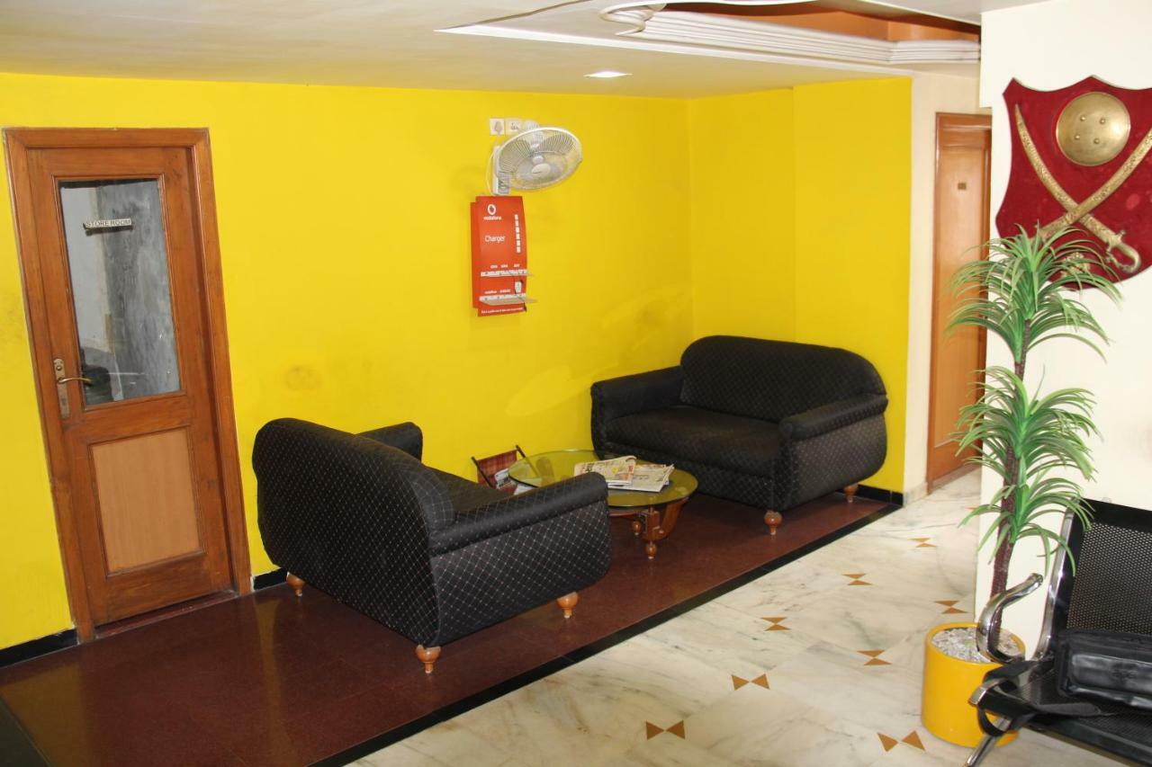 Hotel Shertown Ahmedabad Exterior photo